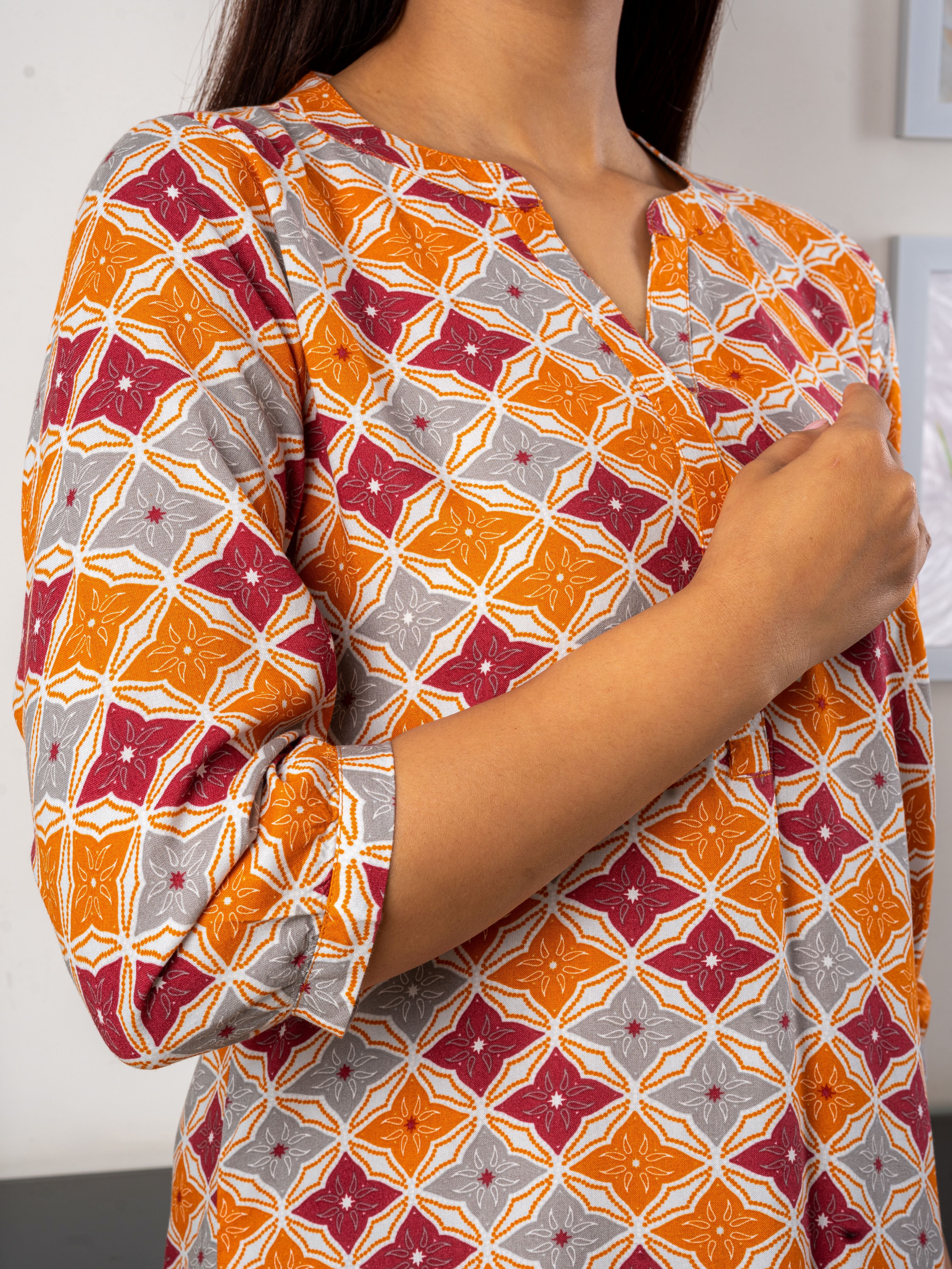 Women's Tunic in Multicolor Print - Close up