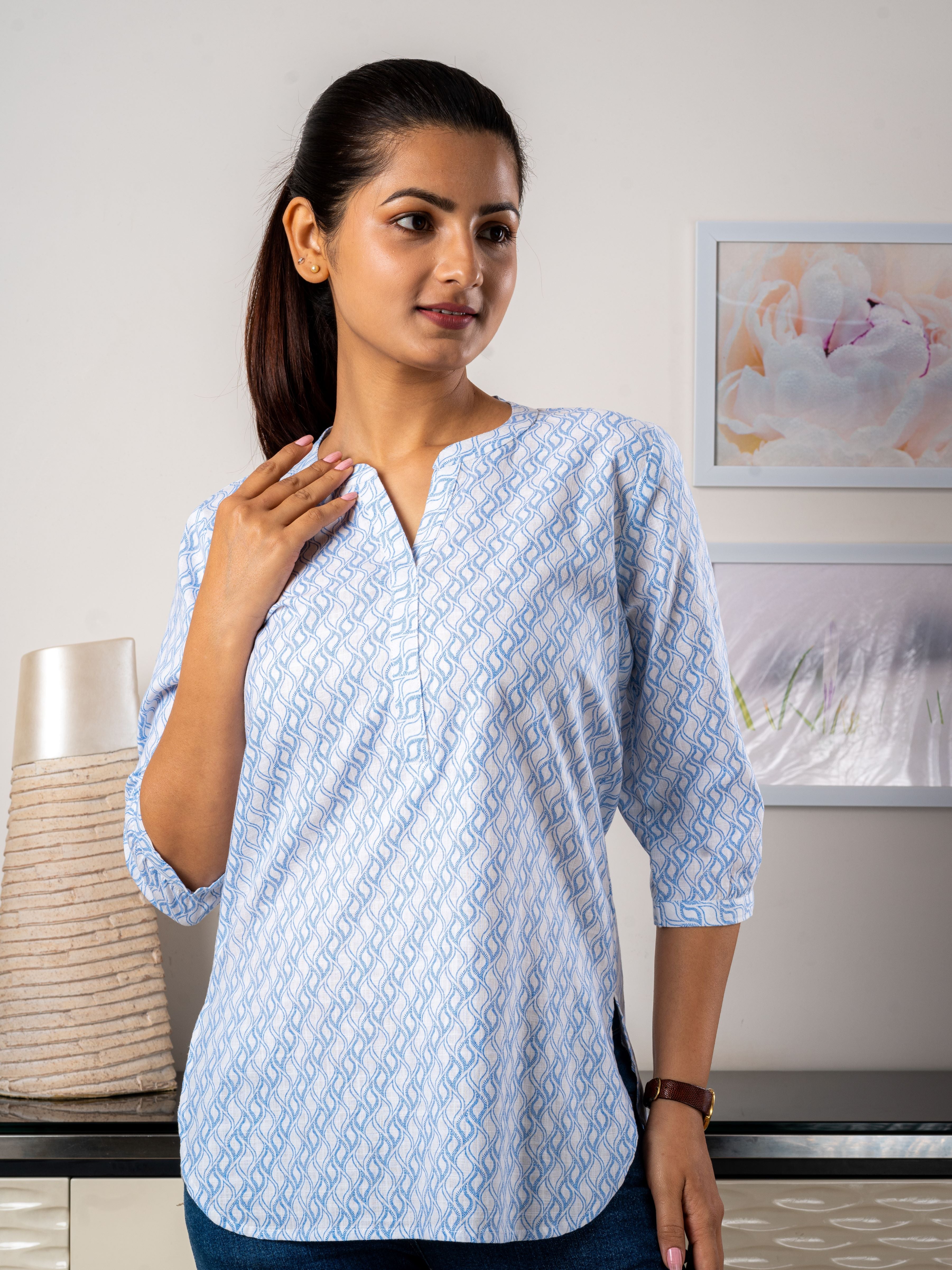 Women's Tunic in Blue Printed Fabric - Fromt 2