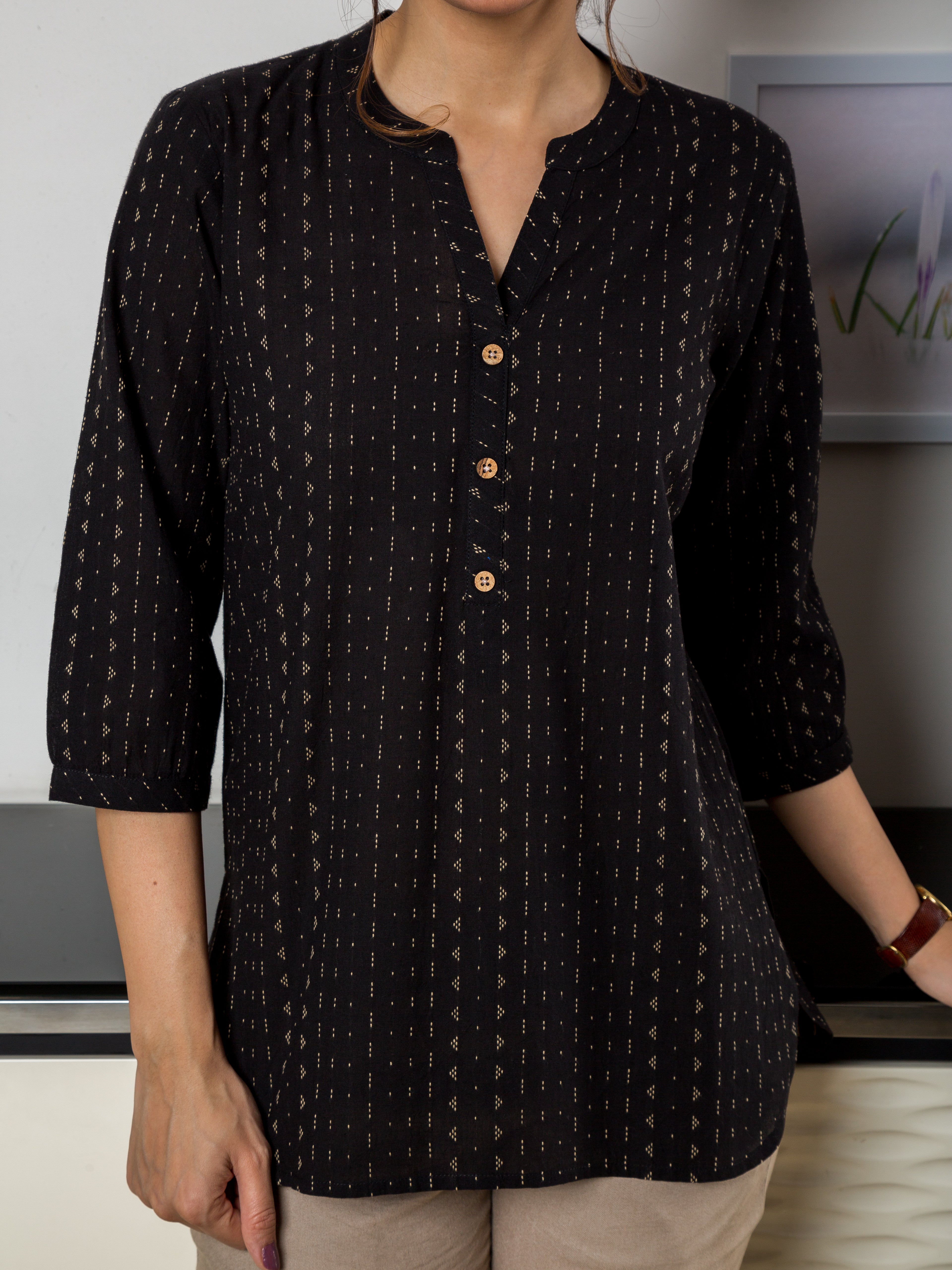 Women's Cotton Tunic in Black - Close Up