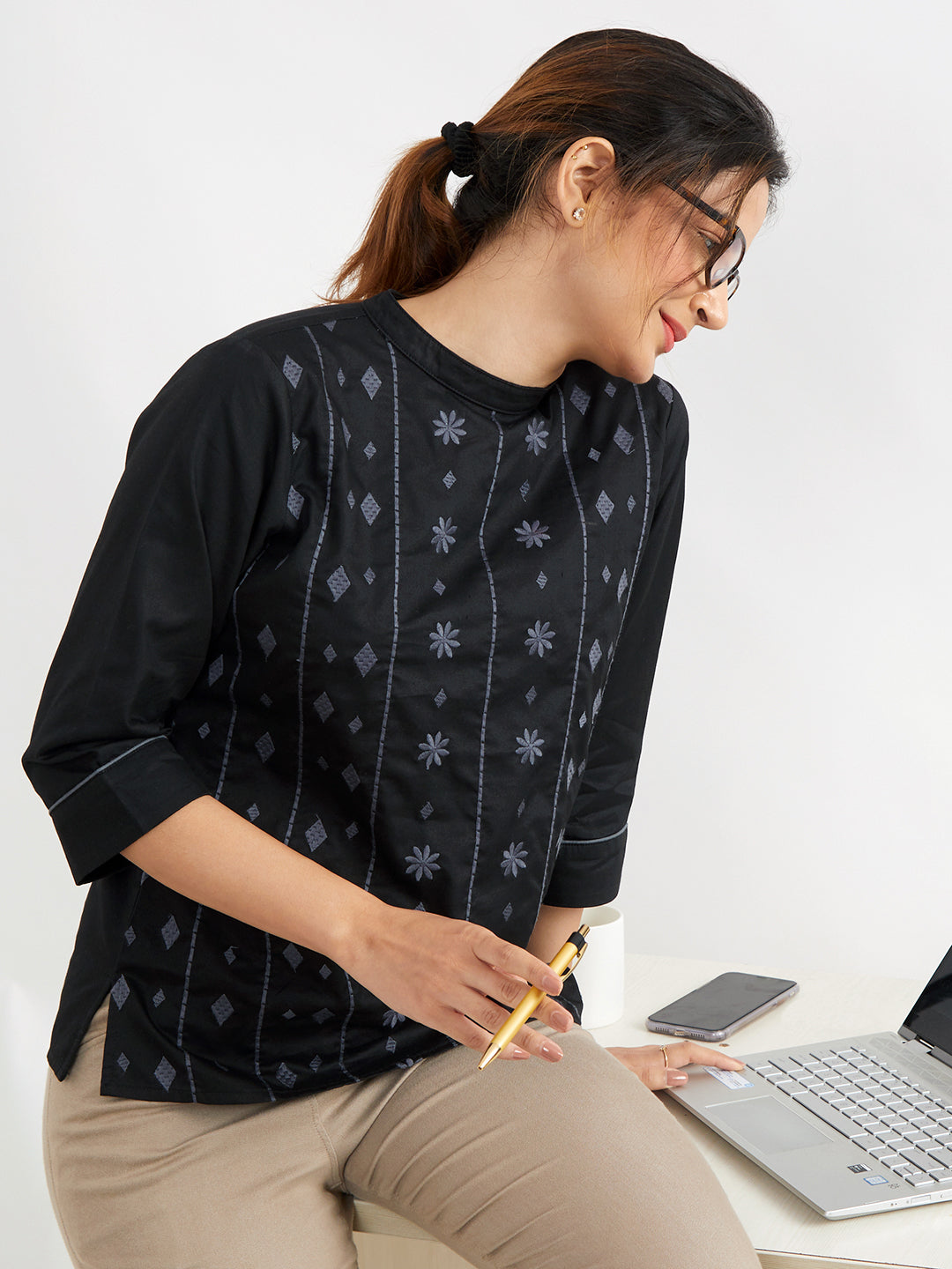 Women's Cotton Top in Black & White - Sitting 2