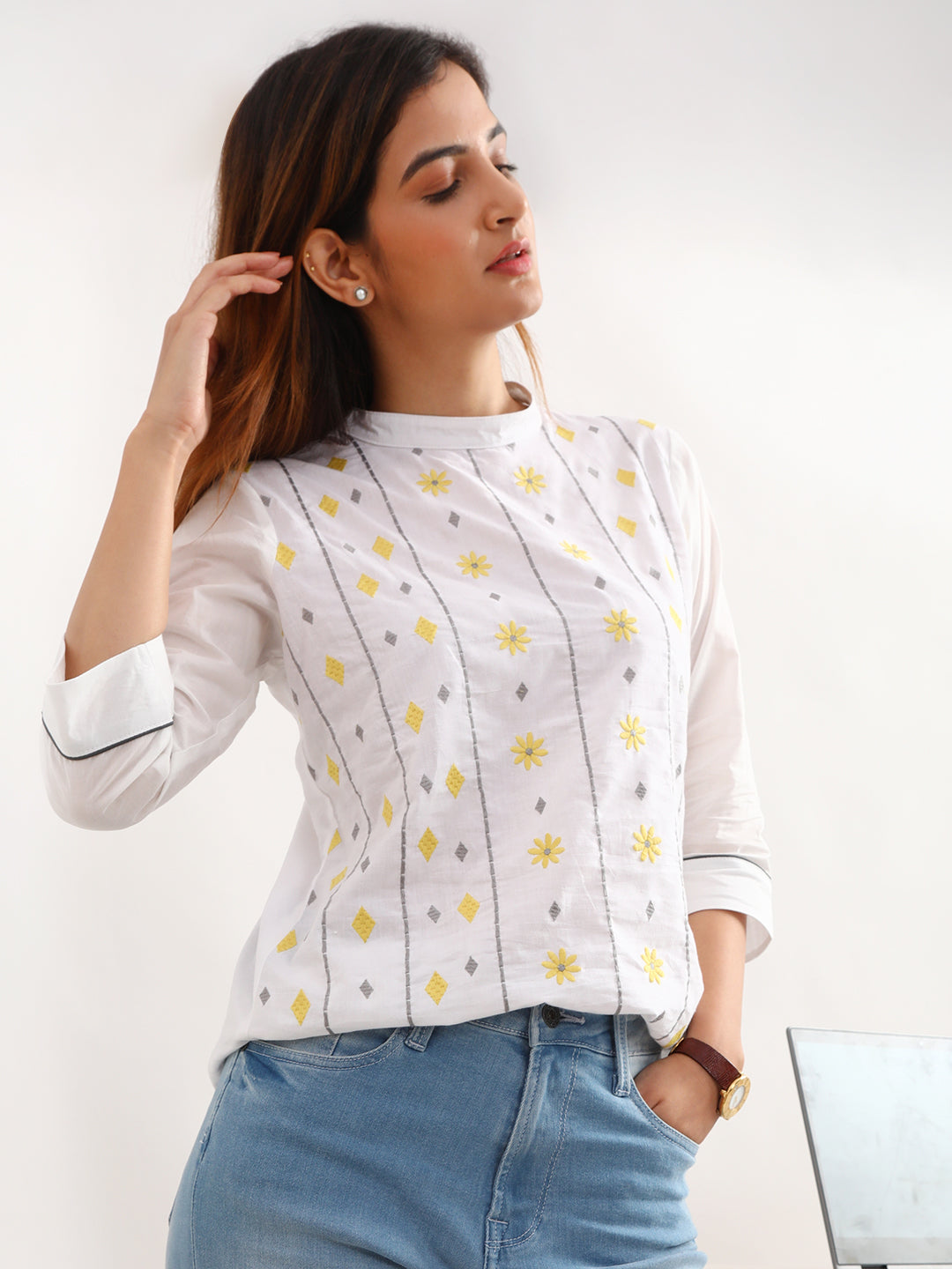 Women's Cotton Top with Yellow Daisies - Side