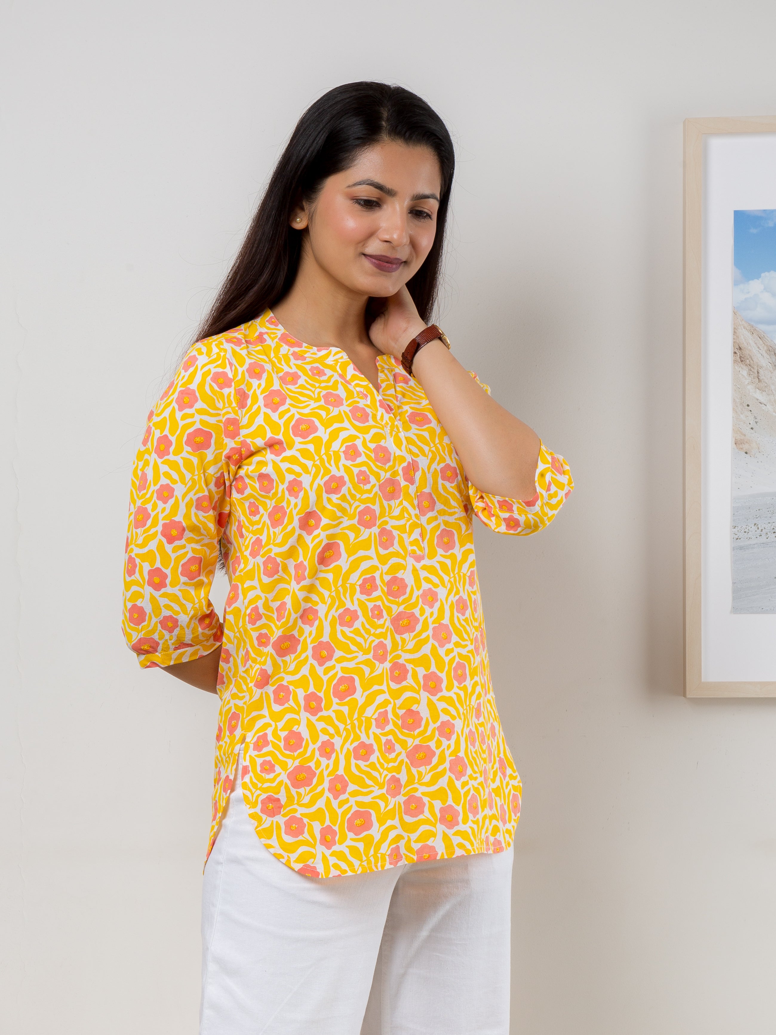 Women's Tunic in Yellow & Pink Floral Print - Side